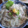 生しらす丼