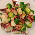 ３月２１日　火曜日　蛸と胡瓜のわさび風味サラダ