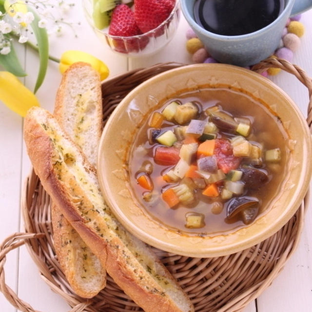 「お野菜たっぷりスープ　スイートバジルの香り」「京都、二条城」