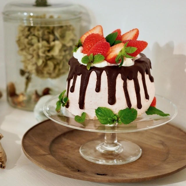 バレンタインにケーキを作ったのだけど…なんかいっぱい失敗した(´・_・`)