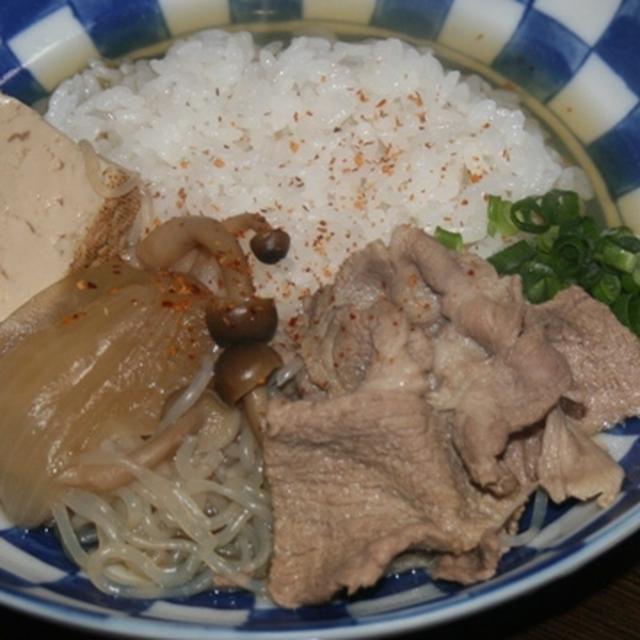 3月22日　　肉豆腐かけごはん