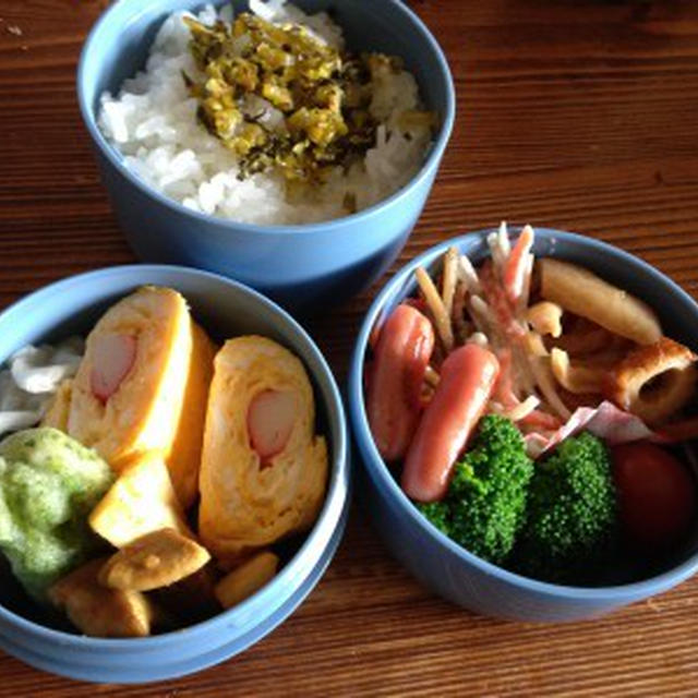 長女に作った弁当。仲良く眠るにゃんこ