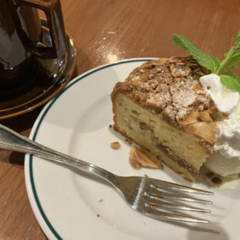 マザームーンカフェ　国際会館店