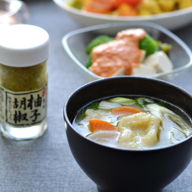 具たっぷり郷土料理-だご汁。和風生トマトドレッシングの晩ご飯。