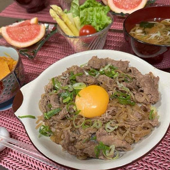 【おうちごはん】時間がない時は丼でごまかす【豚丼de夕食】と。【おつまみ】と。楽天。