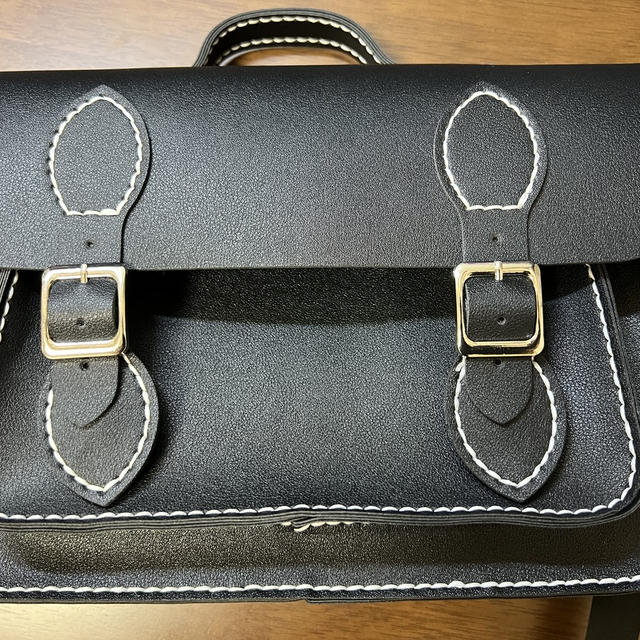 レザークラフトキットをレビュー!!サッチェルバックを作ってみた①。 