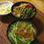週末晩ごはん。冷蔵庫にある野菜で丼