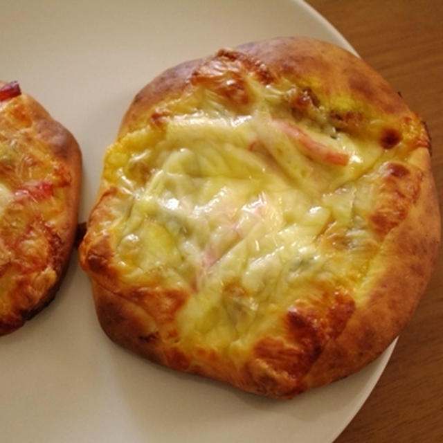 ドライカレーをリメイクピザしてみました