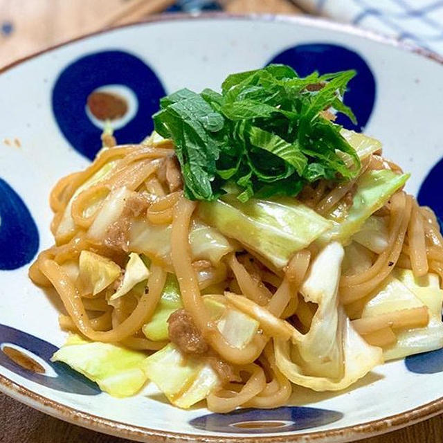 1皿栄養◎！レンジでつくるツナキャベツの焼うどん風