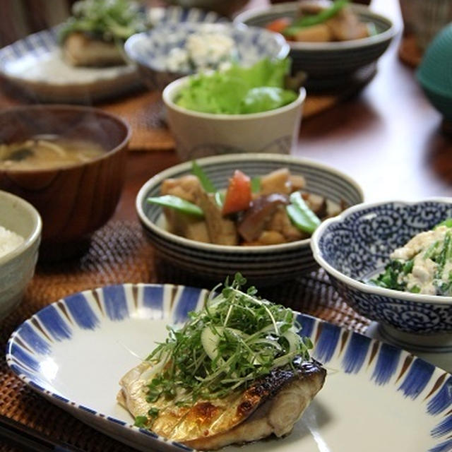 さばの塩焼き・香味野菜のっけ と 筑前煮。