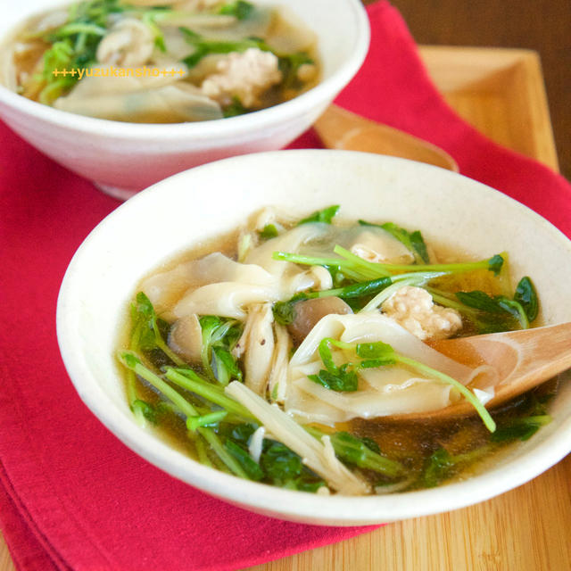 包丁不要・包まない 豆苗のワンタンスープ