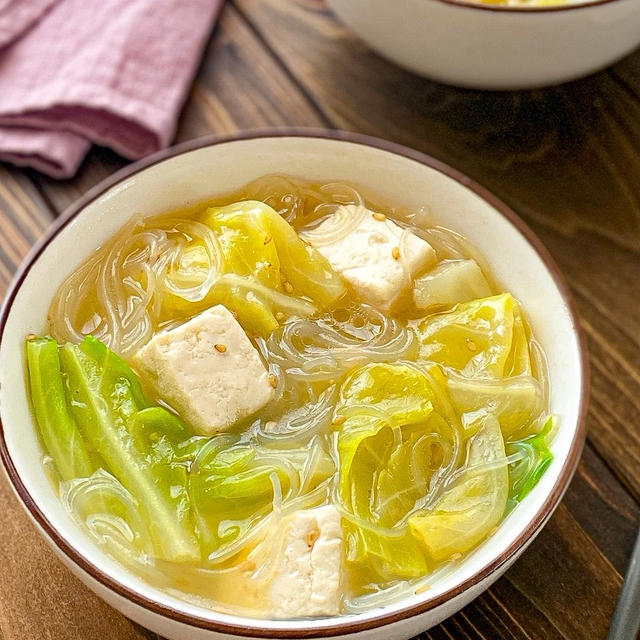 中華風♪キャベツと春雨の豆腐スープ