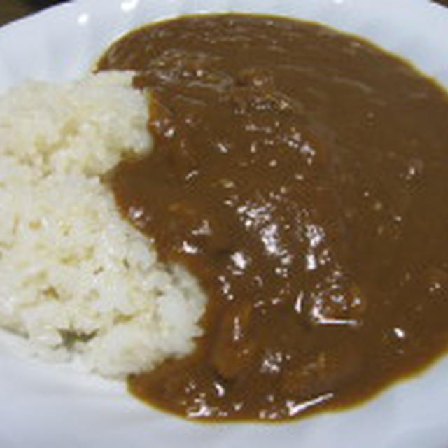 パパ作のシーフードカレー＆餃子スープ♪