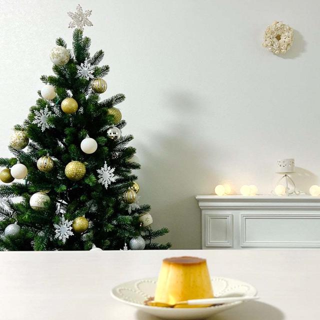 クリスマスツリー プロの飾り付けを実践！と 本日のおやつ。