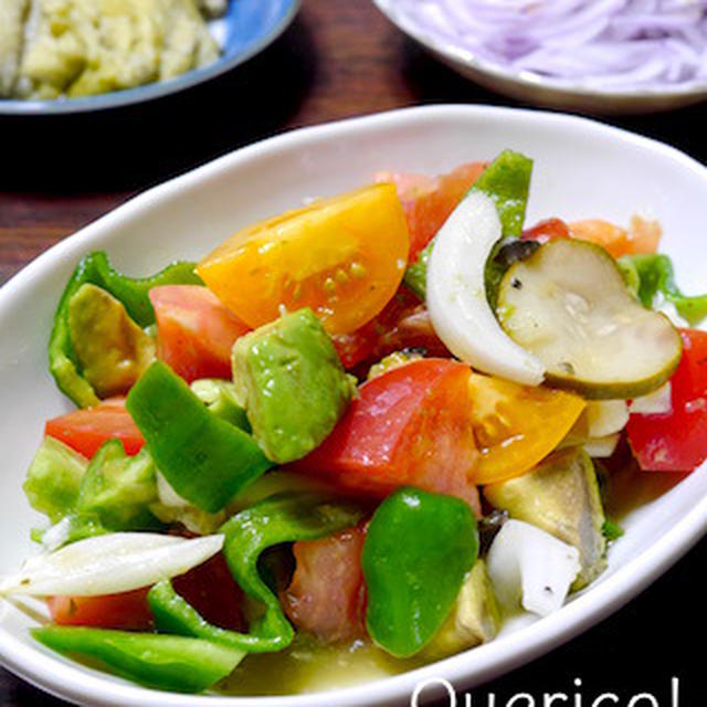 美肌サラダ⁉︎ アボカドと夏野菜のサラダ＆青みかんドレッシング