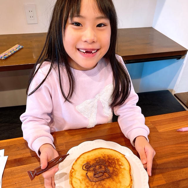 餅ホットケーキでお絵描きです！！