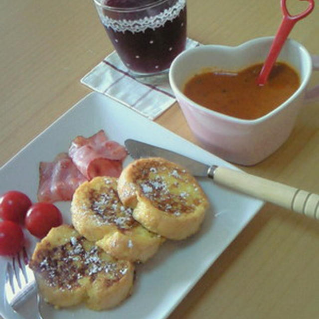 フレンチトーストの朝ご飯