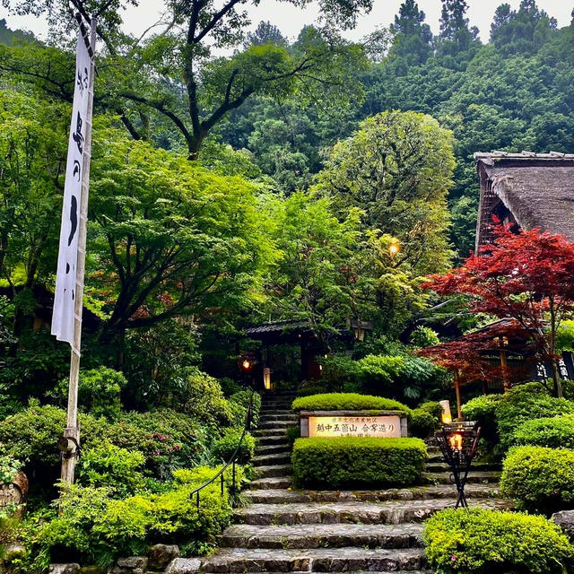 うかい鳥山で「和食」と「ほたる狩り」
