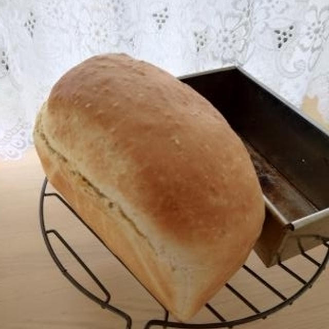 白ごまミニ食パン♪