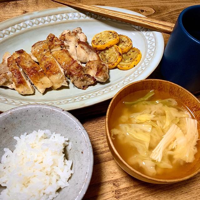 簡単すぎるご飯でもこだわり有り。やっぱり料理は愛情なのね。