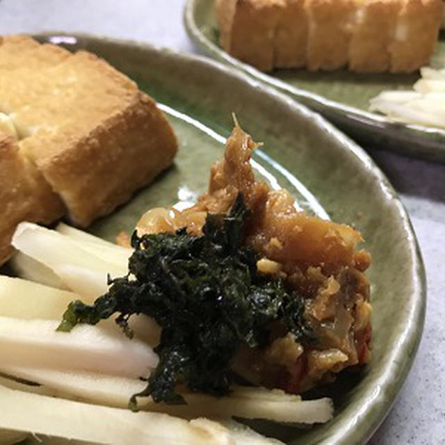 作ったにんにく味噌を焼いた絹生揚げに添えて♪