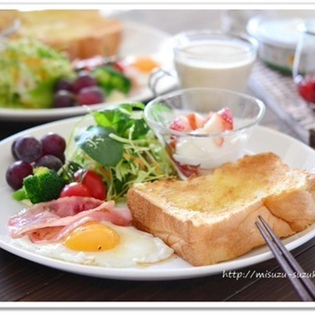 喫茶店のモーニングのような朝ごはん