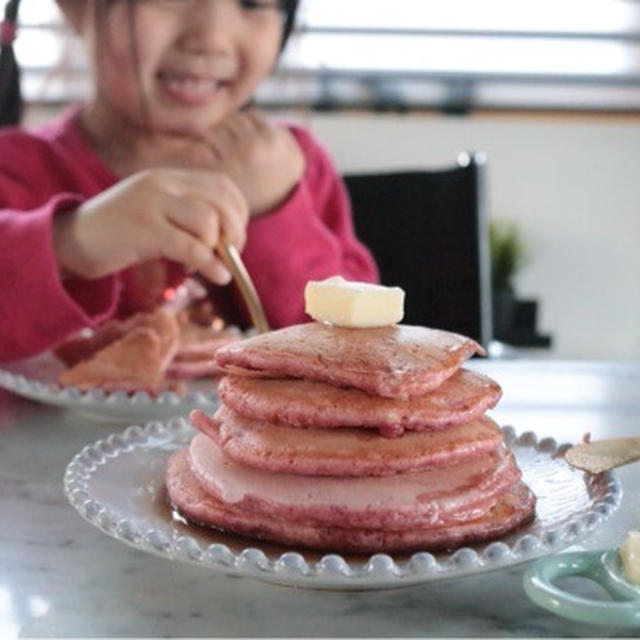 ピンクパンケーキのレシピ