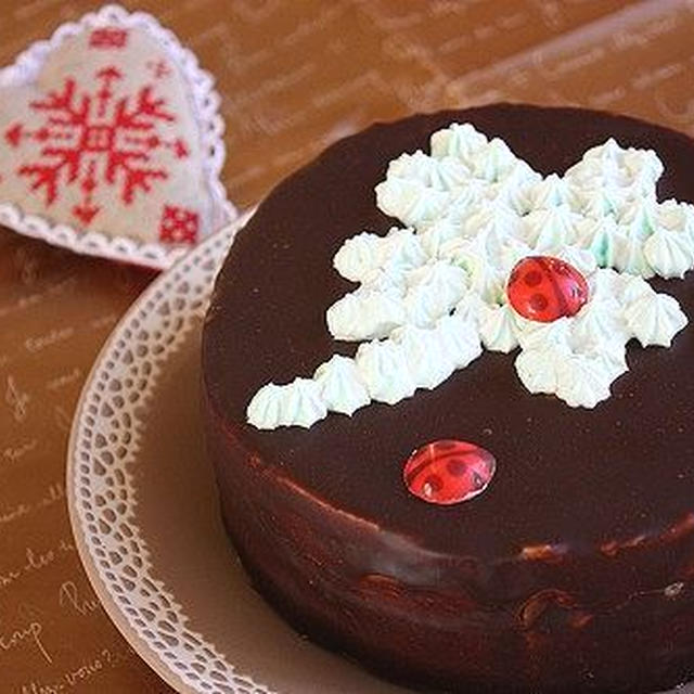 四つ葉のクローバーとてんとう虫のモザイクケーキ By Chinaさん レシピブログ 料理ブログのレシピ満載