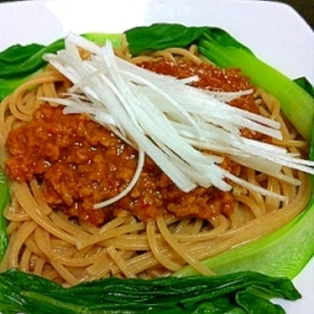 恐るべし！パスタであったか汁なし坦々麺♪