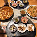 麻婆豆腐とニラチヂミと小鉢５品で、ビールな晩酌