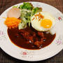牛筋カレーはパックごはんを半分こ（笑）～キャロットマリネ～