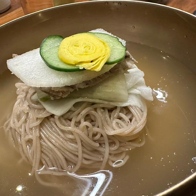 ソウルで食べた平壌冷麺！人気焼肉屋さんのランチ♪甥のコムタンも美味しかった