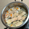 寒くなって作った鍋二つ。① 秋鮭粗汁❣️