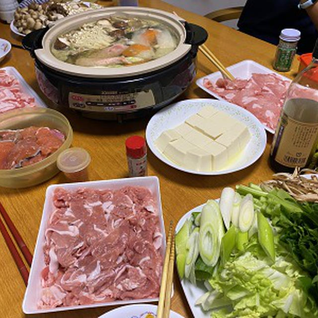 鍋を囲んで夕飯＆海浜公園のコキア♪