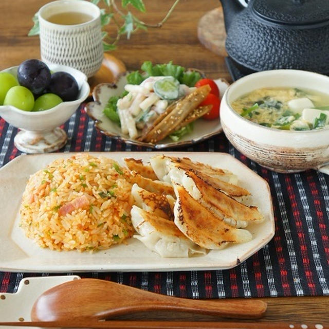 キムチチャーハンと餃子セット