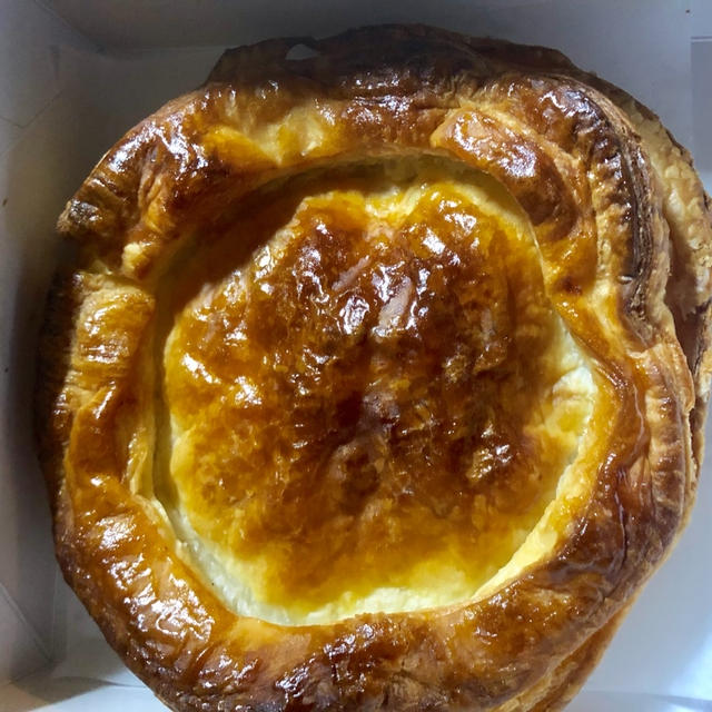 芦屋 パイの店芦屋カロル　できたてアップルパイ980円　甘さ控えめ素材の味を生かしたパイ