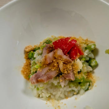【豆たっぷりリゾット】手作りベーコン載せ。砥部焼祭りコラボ企画！砥部焼に盛り付けるお料理教室開催