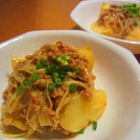 じゃがいものきのこそぼろあんかけ♪カルピス食パン♪たまごサンド♪