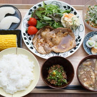 手軽にパパっとハレの日☆生姜焼き用肉でポークソテーな夕食