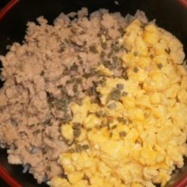 そぼろ卵丼