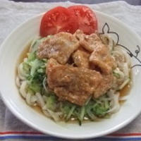 豚バラ肉のピリ辛マヨぶっかけサラダうどん