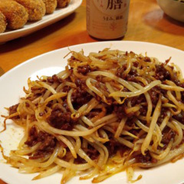 うまスパイシー！豚挽き肉とたっぷりもやしのカレー炒め