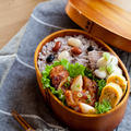 雑穀ご飯と鶏マヨキムチのお弁当。