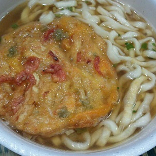 かき揚げうどん２杯目ぇ〜