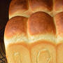 【小麦パン】連なる、山食パン。中時間発酵・キタノカオリ使用。