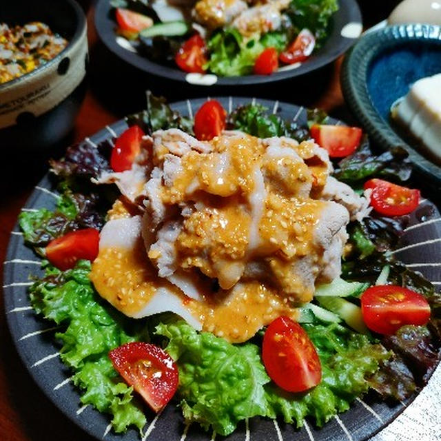 手作りごまだれが美味しい♪豚しゃぶサラダ