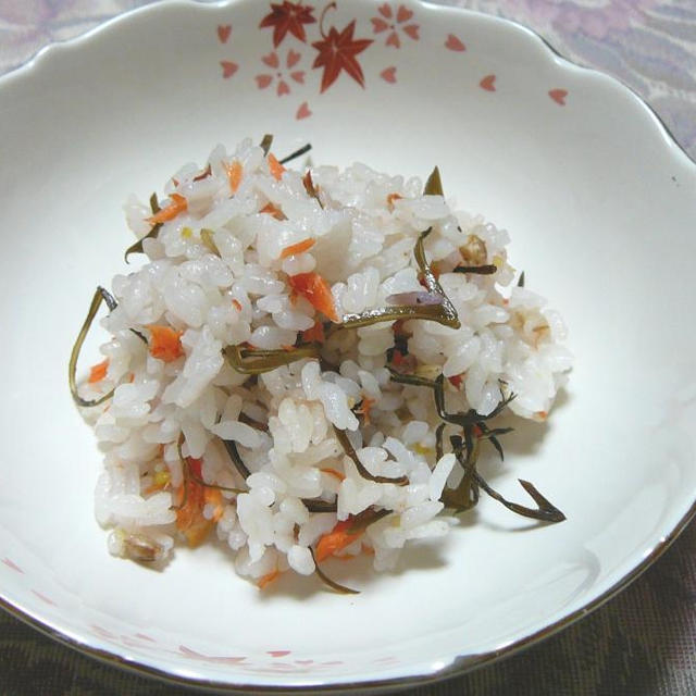 鮭と昆布の雑穀ご飯