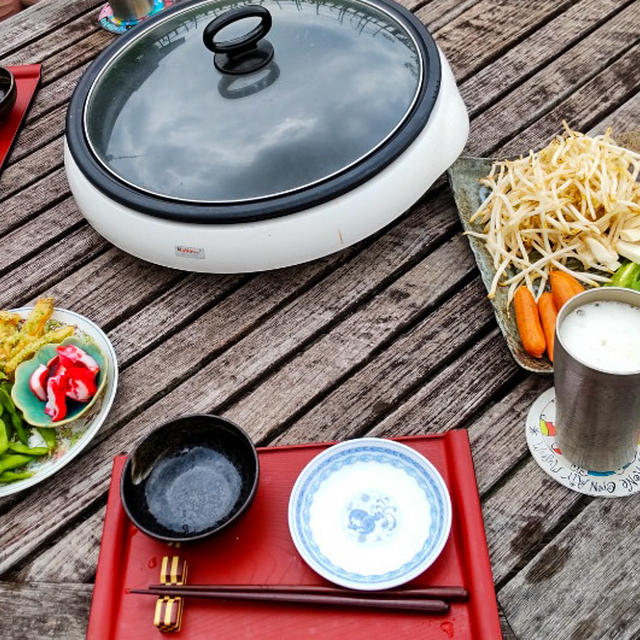 バルコニーBBQ！牛とラムとソーセージとたっぷり野菜で