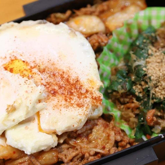 夫弁当はピリ辛肉味噌炒めでスタミナアップ＼(^o^)／
