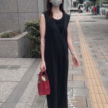 流行の「サロペット」着てみたんですけど。
